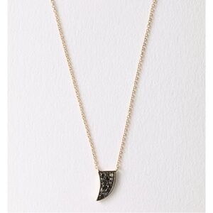 ✨Covet by Stella & Dot black diamond horn✨